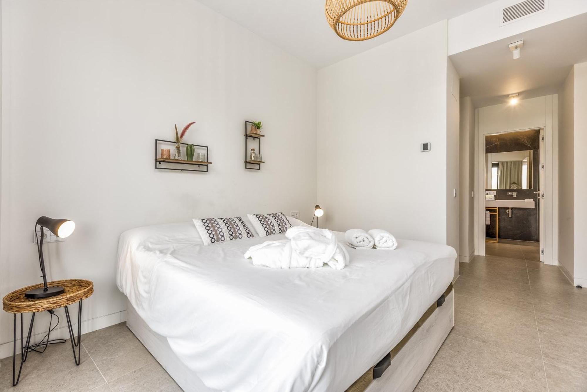Vivi Homes - Rembrandt Pool, Sauna, Gym & Sea View * Torremolinos